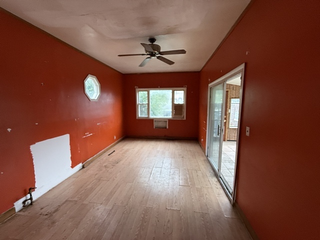 6625 S Woodlawn Avenue Property Photo 12