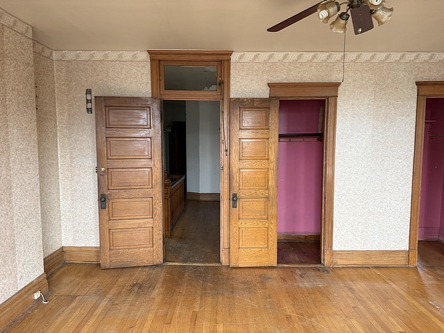 6625 S Woodlawn Avenue Property Photo 17