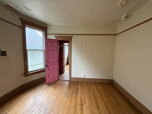 6625 S Woodlawn Avenue Property Photo 19