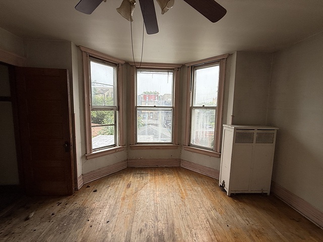 6625 S Woodlawn Avenue Property Photo 22