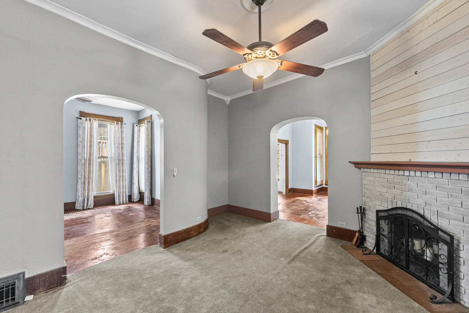 610 30th Street Property Photo 9