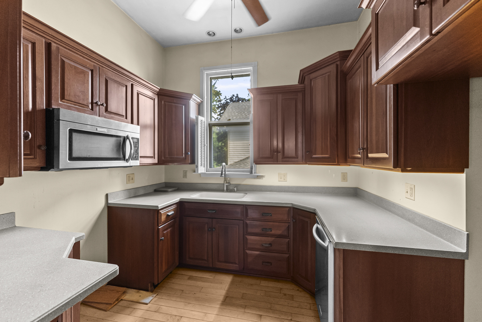 610 30th Street Property Photo 14