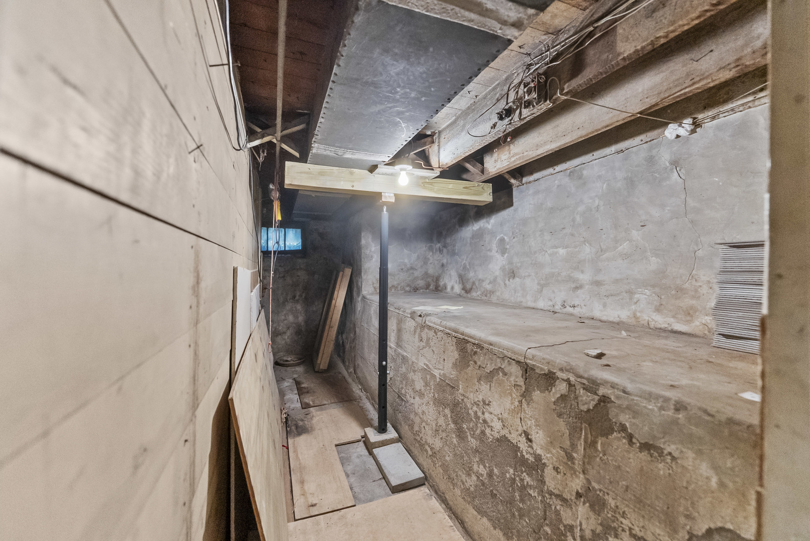 610 30th Street Property Photo 32