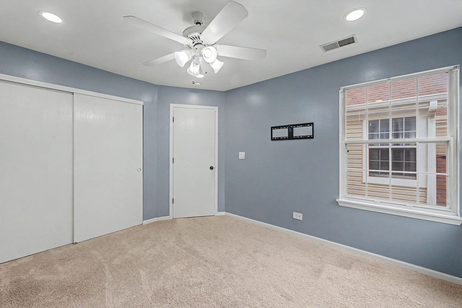 189 Polaris Drive Property Photo 14