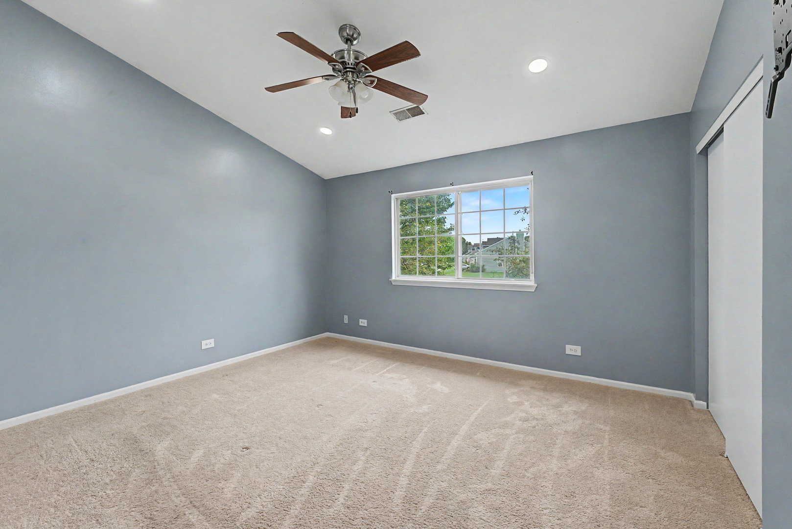 189 Polaris Drive Property Photo 15