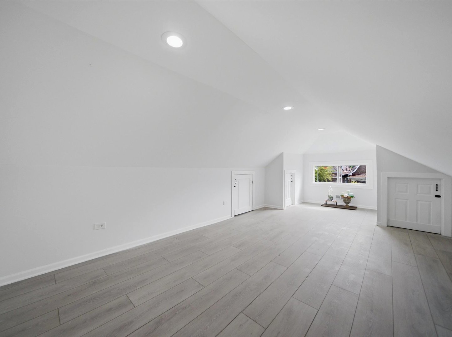 7948 S Colfax Avenue Property Photo 22