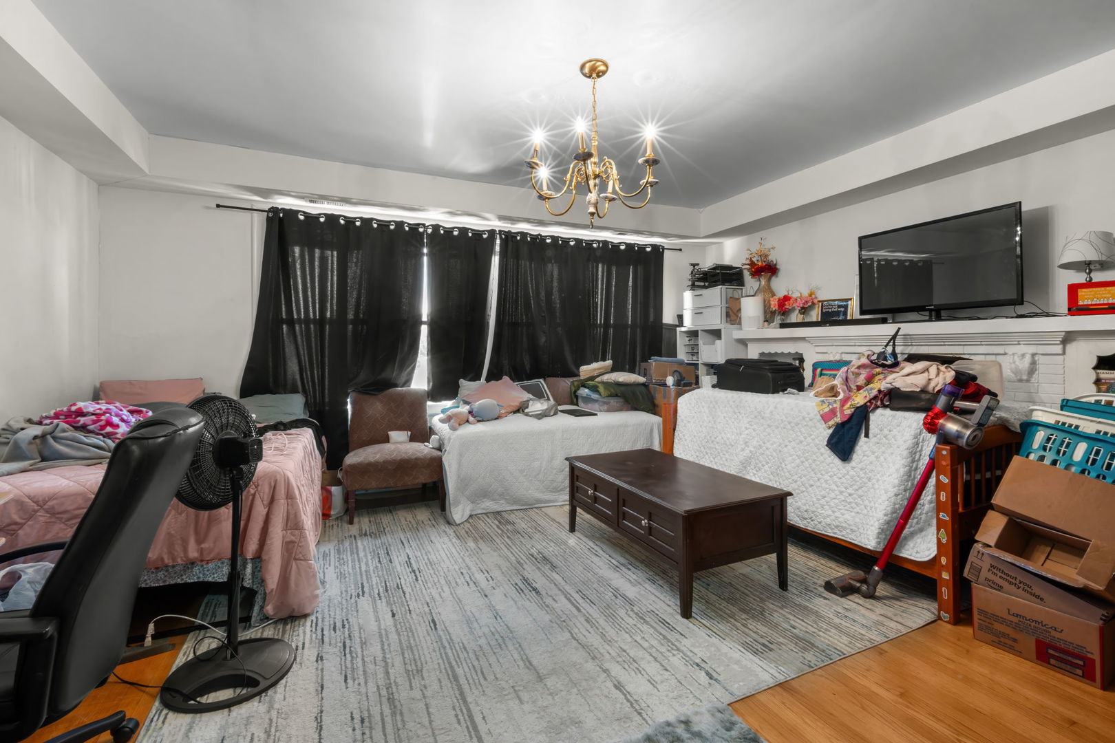 6431 N California Avenue Property Photo 10