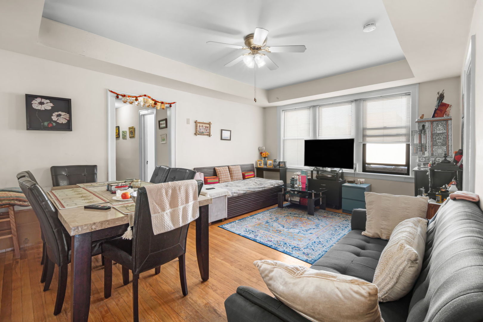 6431 N California Avenue Property Photo 31
