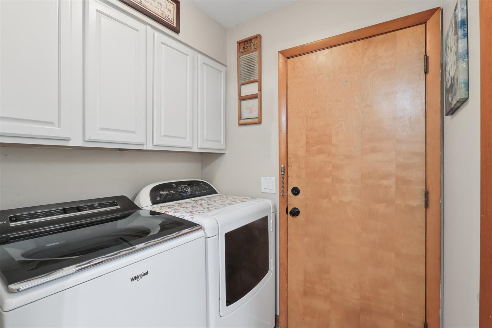 210 E Overton Street Property Photo 14