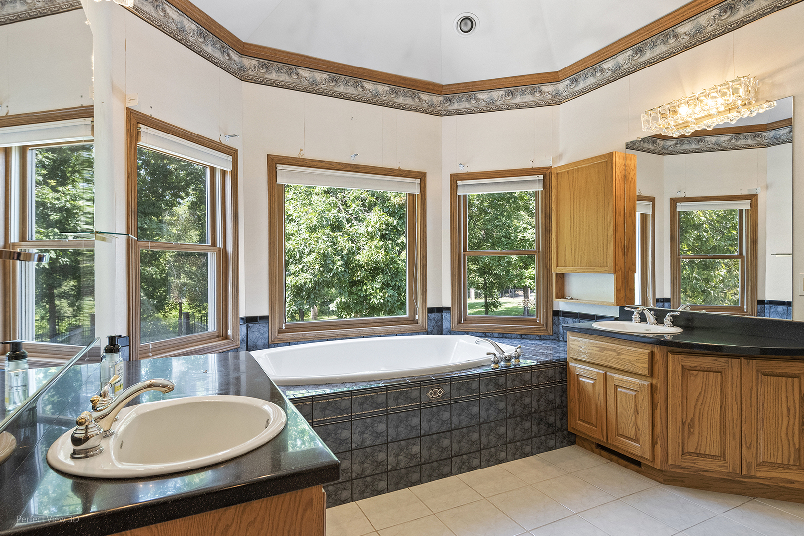 2027 Oak Forest Drive Property Photo 19