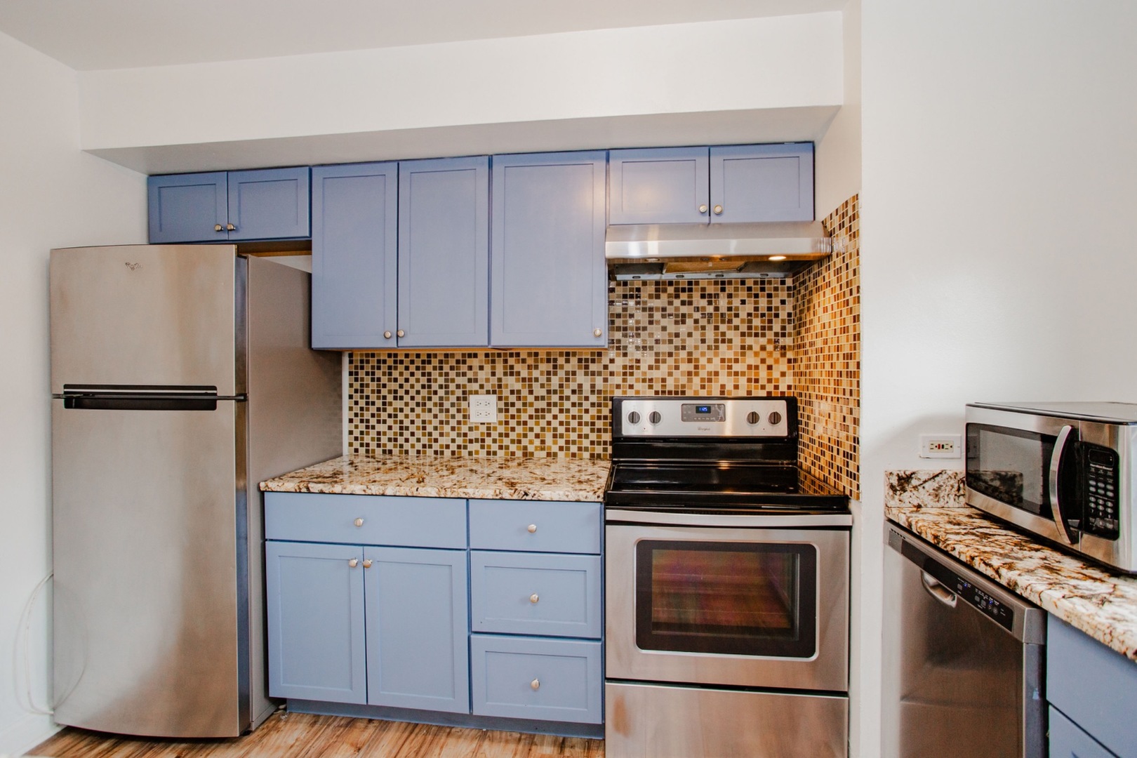 4980 N Marine Drive 1431 Property Photo 2