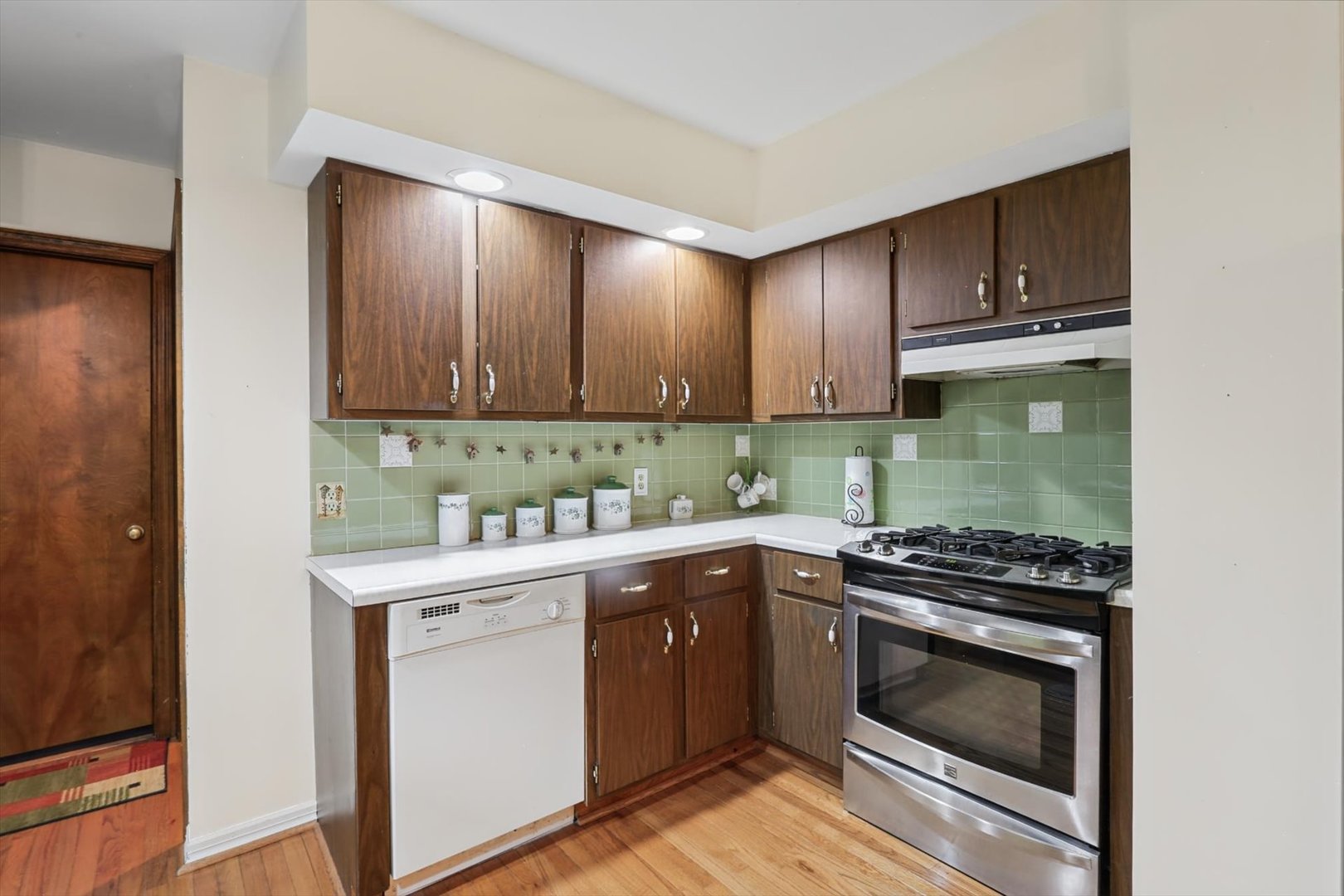 110 Issacher Street Property Photo 15
