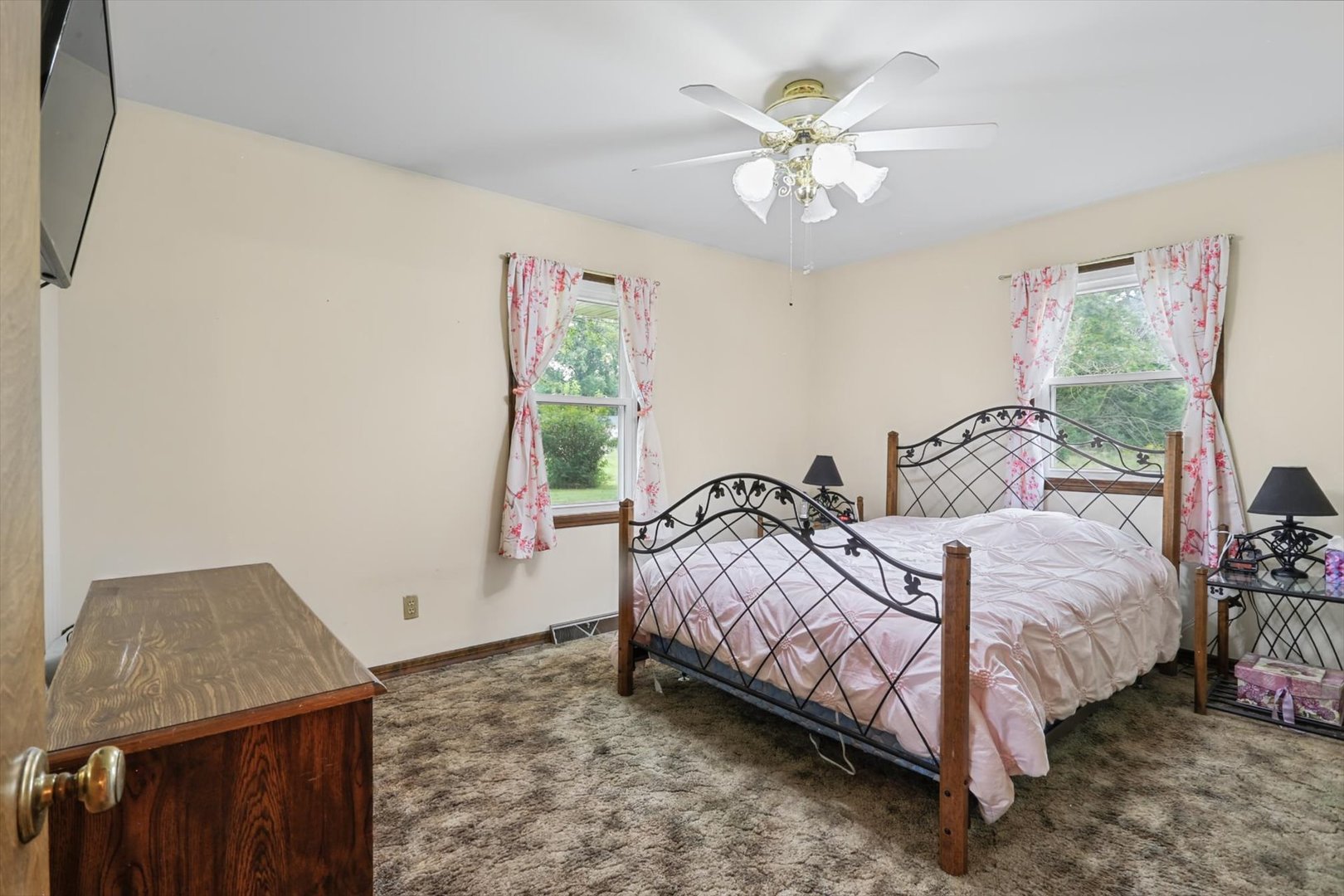 110 Issacher Street Property Photo 18