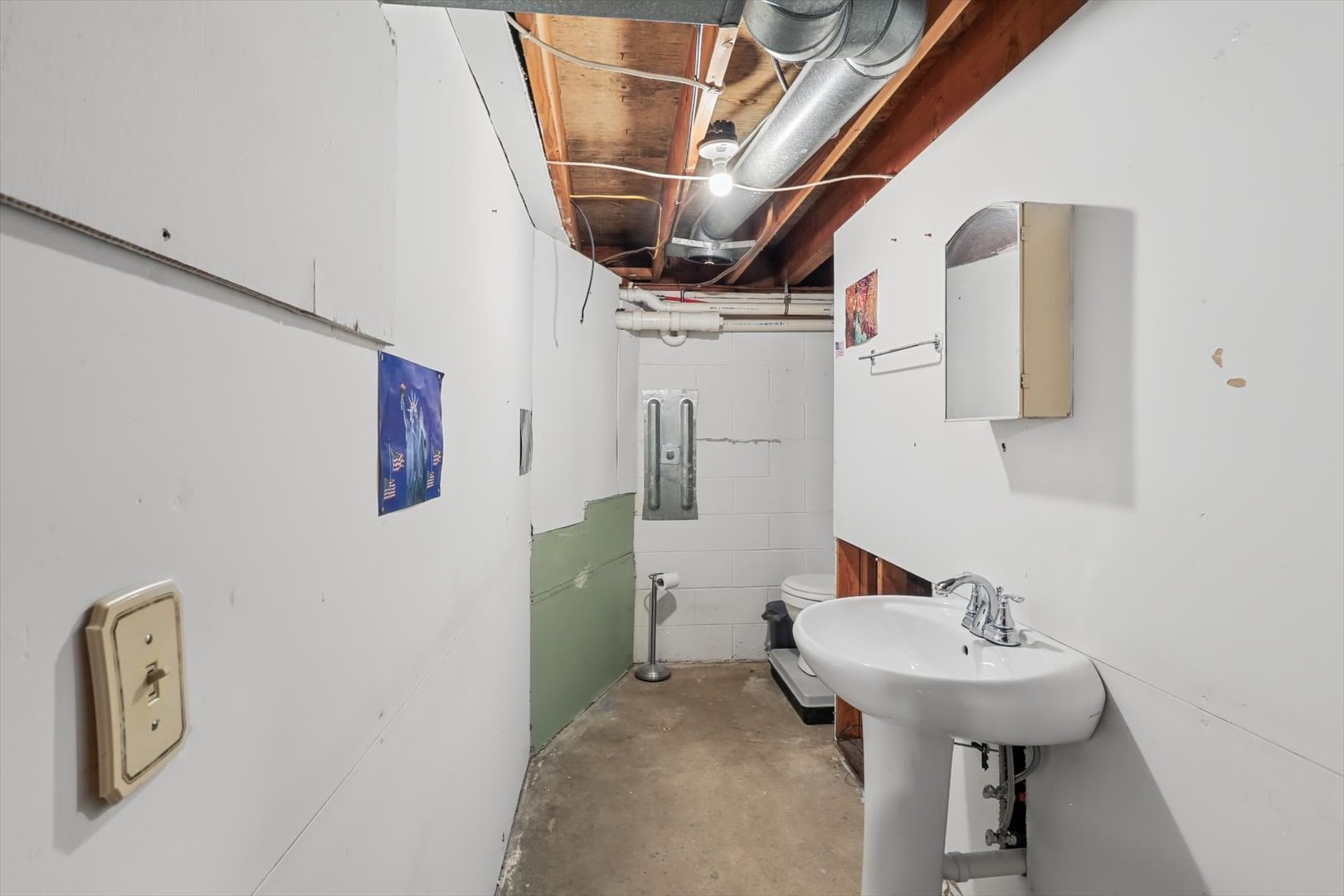 110 Issacher Street Property Photo 27