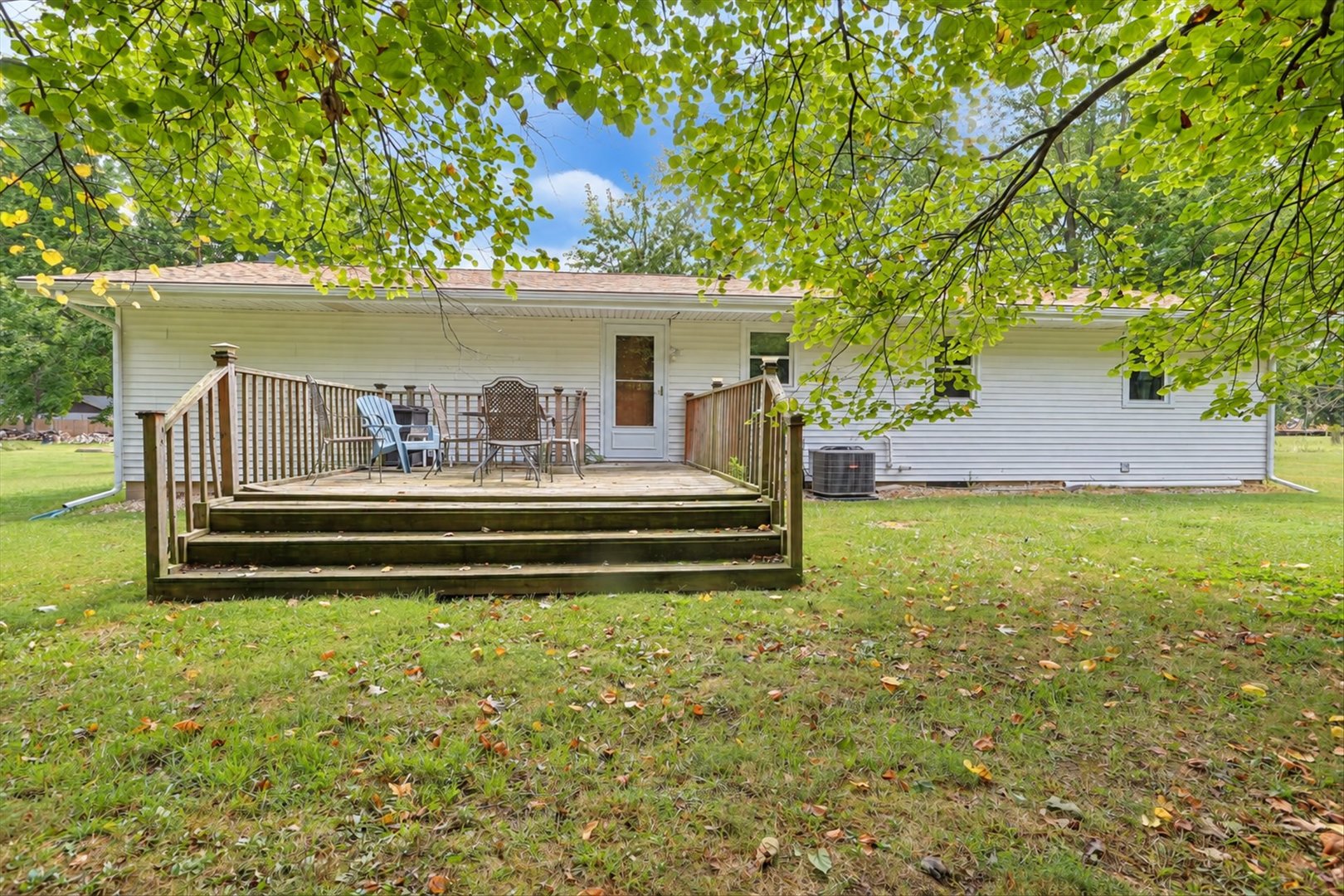 110 Issacher Street Property Photo 31