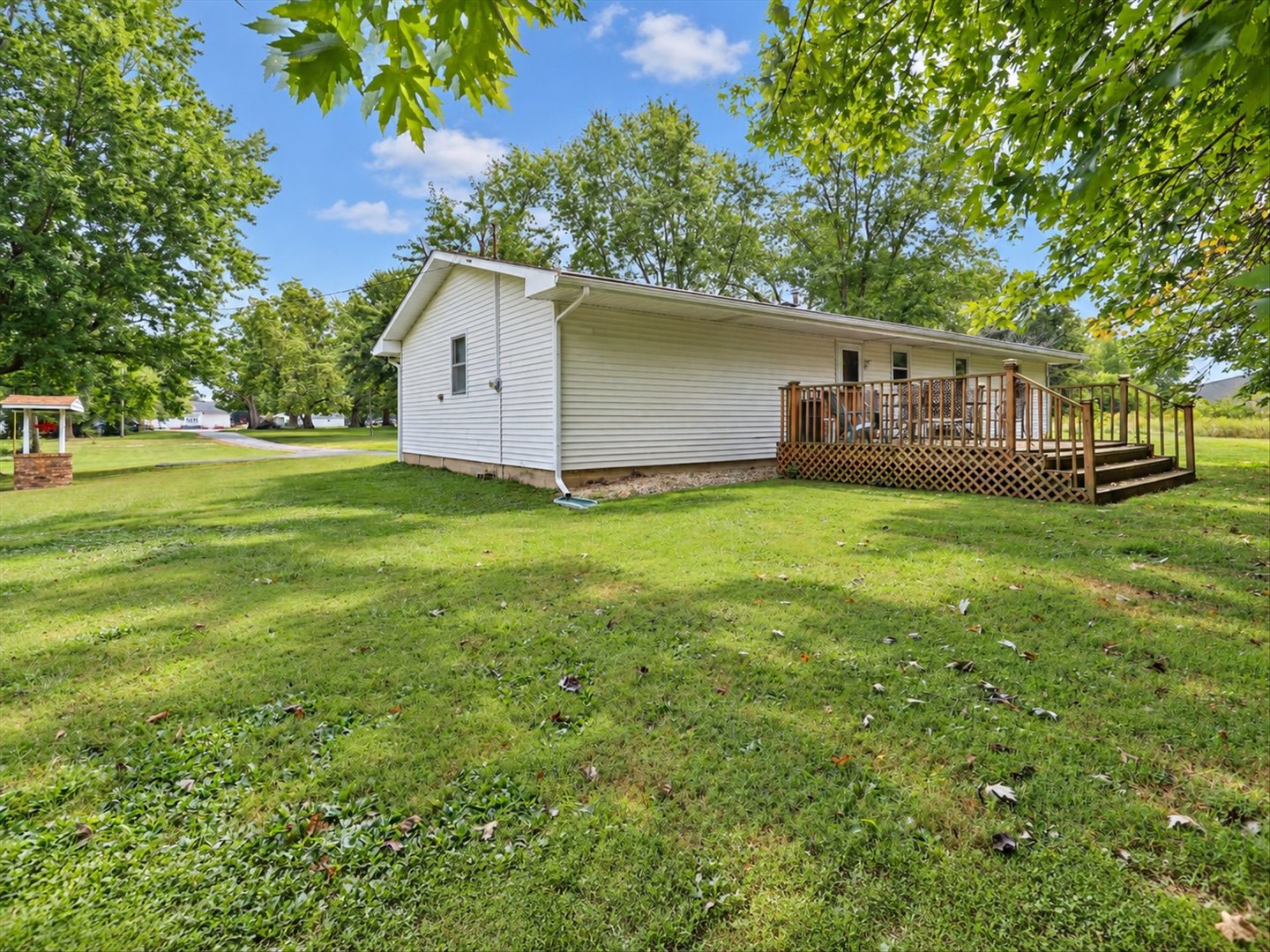 110 Issacher Street Property Photo 32