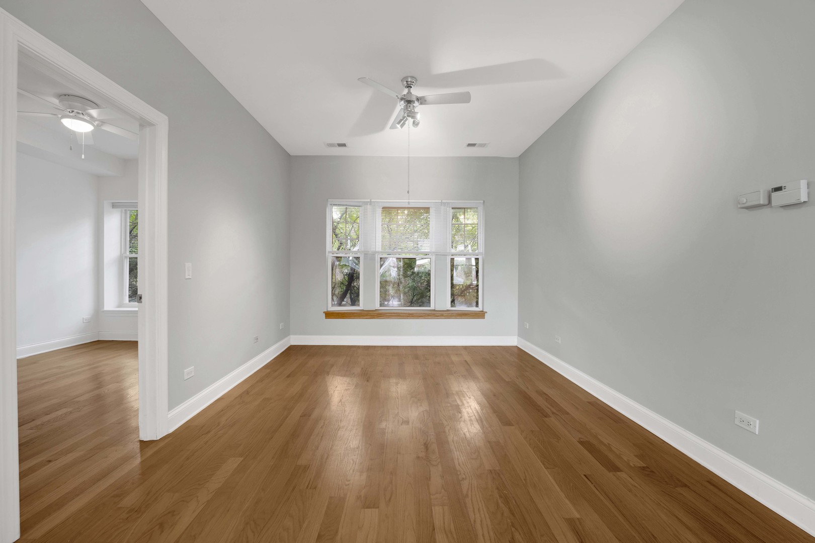 3408 W Sunnyside Avenue 3 Property Photo 3