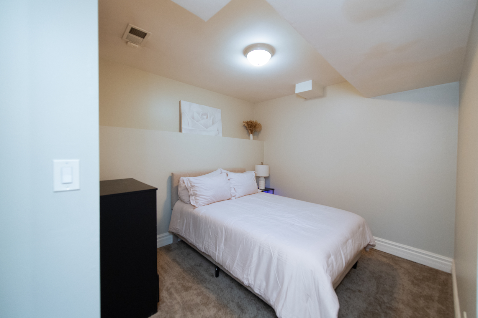 4852 S Prairie Avenue 1b Property Photo 16