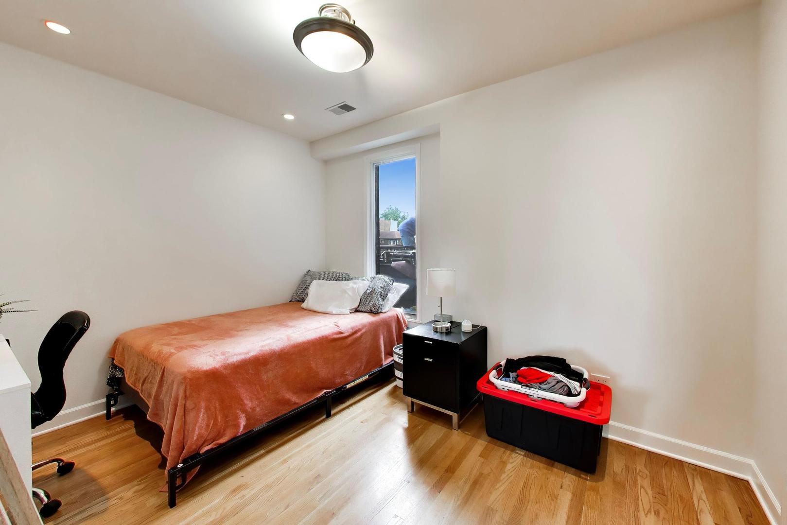 110 S Marion Street 201 Property Photo 28