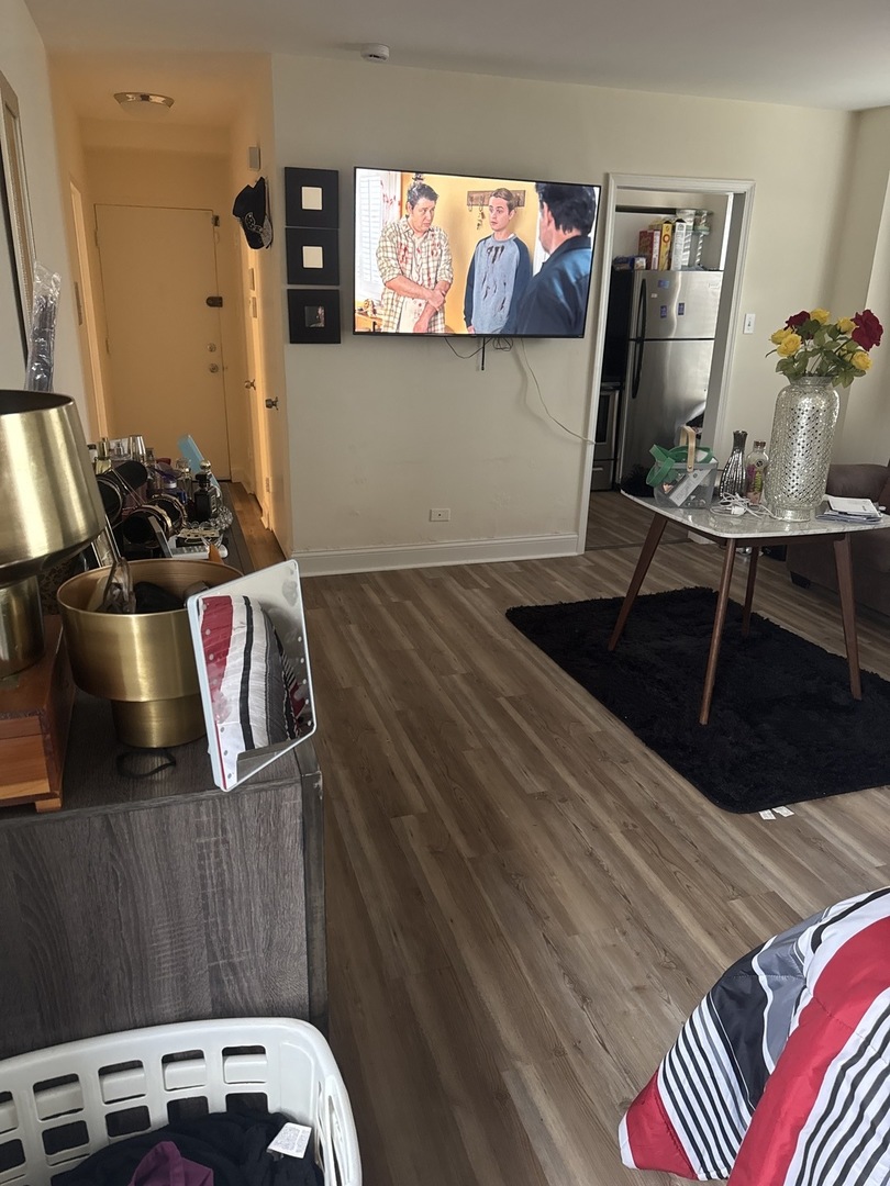 7363 S South Shore Drive 209 Property Photo 4