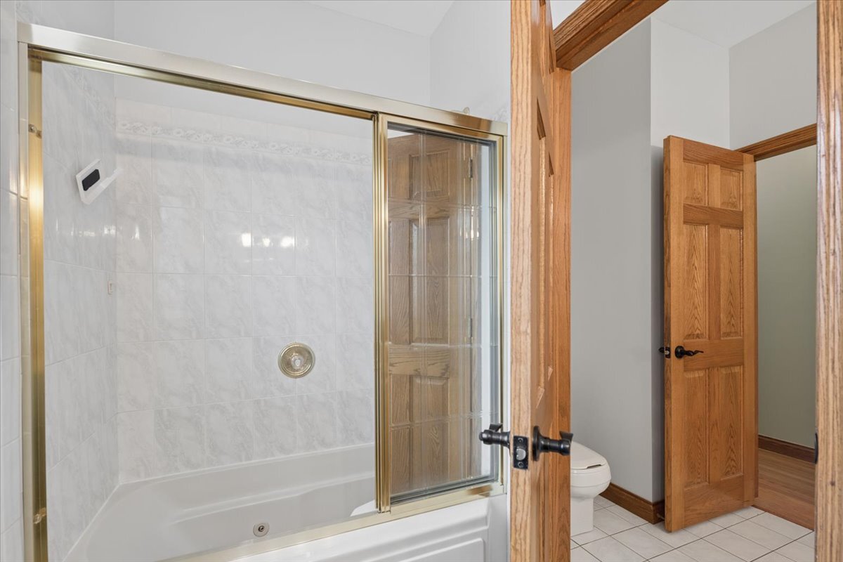7645 W Rascher Avenue Property Photo 21