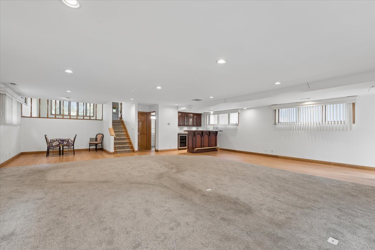 7645 W Rascher Avenue Property Photo 25