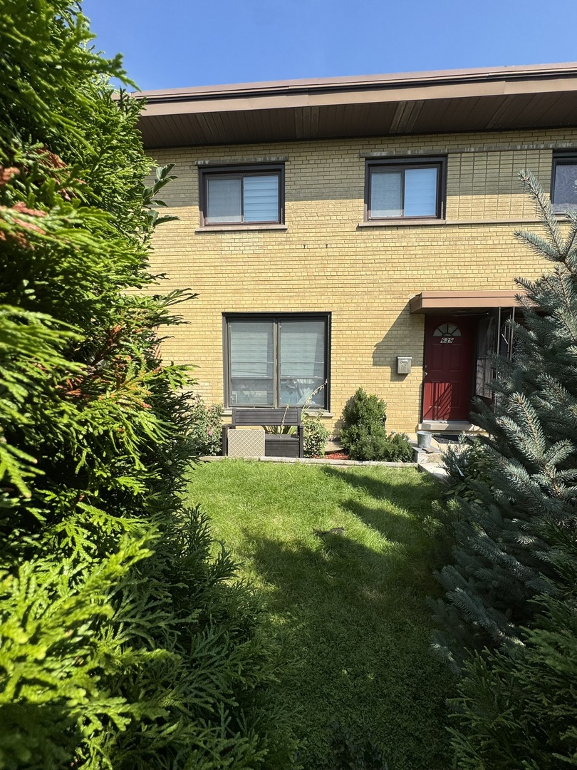 639 Maple Court Property Photo 1