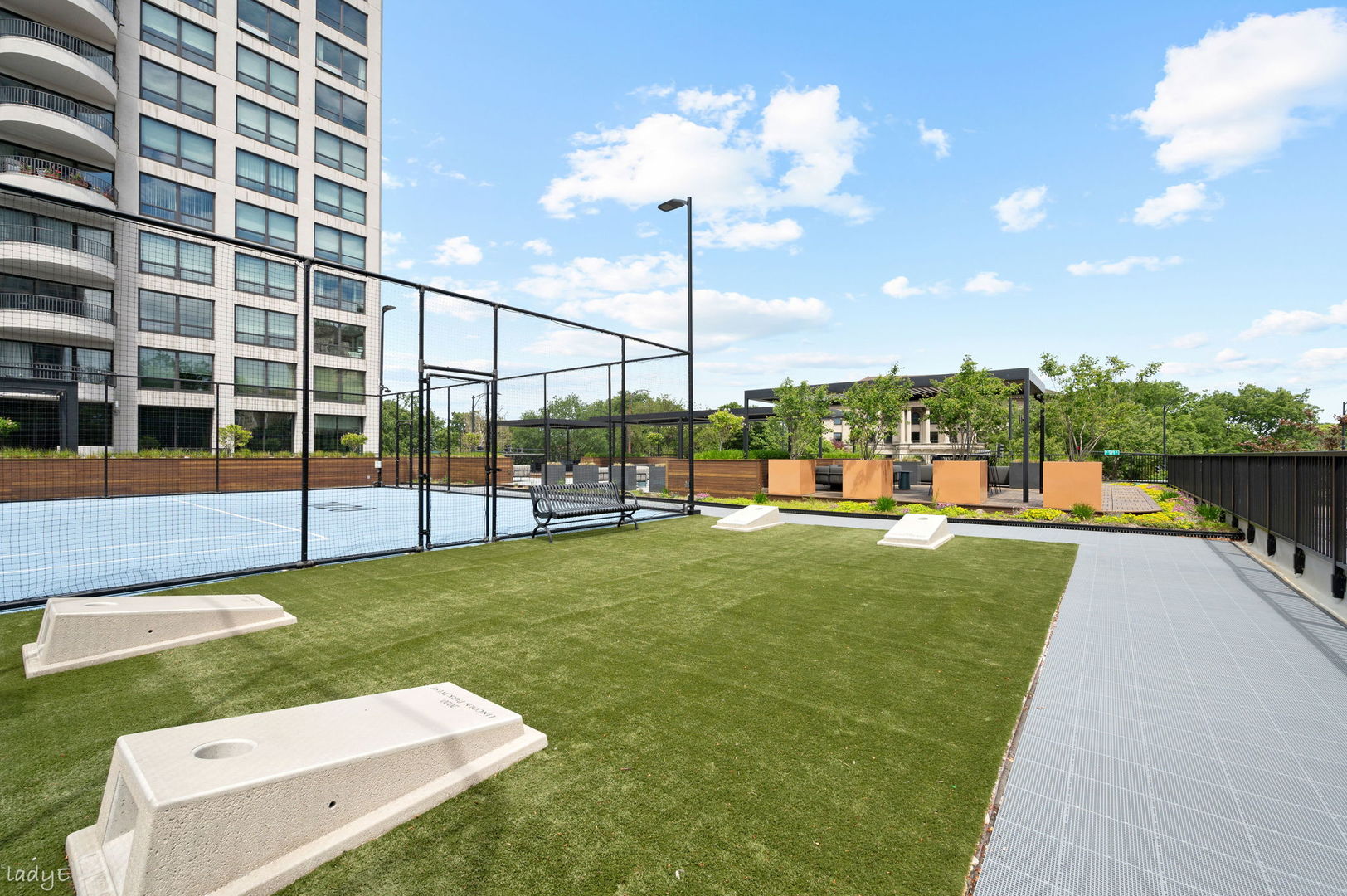 2020 N Lincoln Park West 24k Property Photo 35