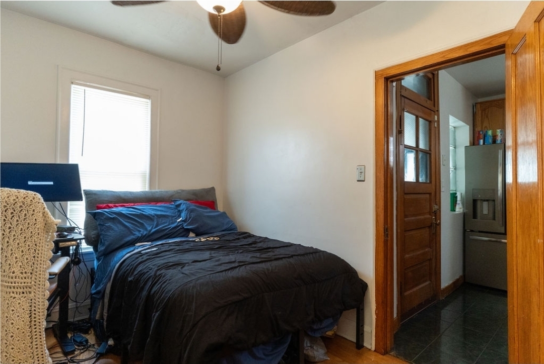 6523 S Fairfield Avenue Property Photo 13