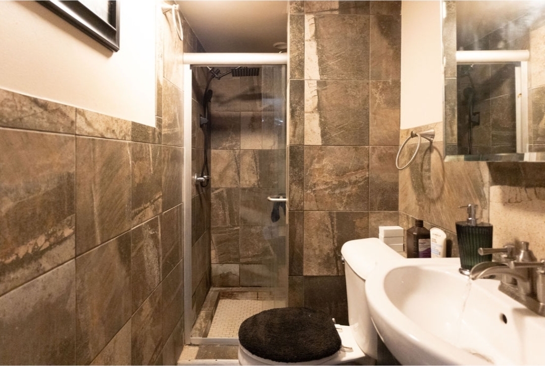 6523 S Fairfield Avenue Property Photo 18