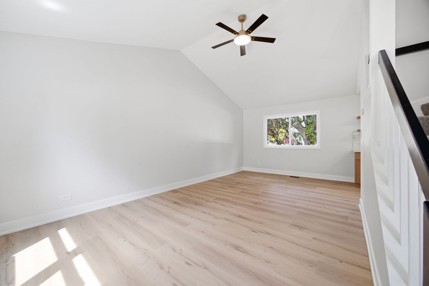 1359 Auburn Avenue Property Photo 3