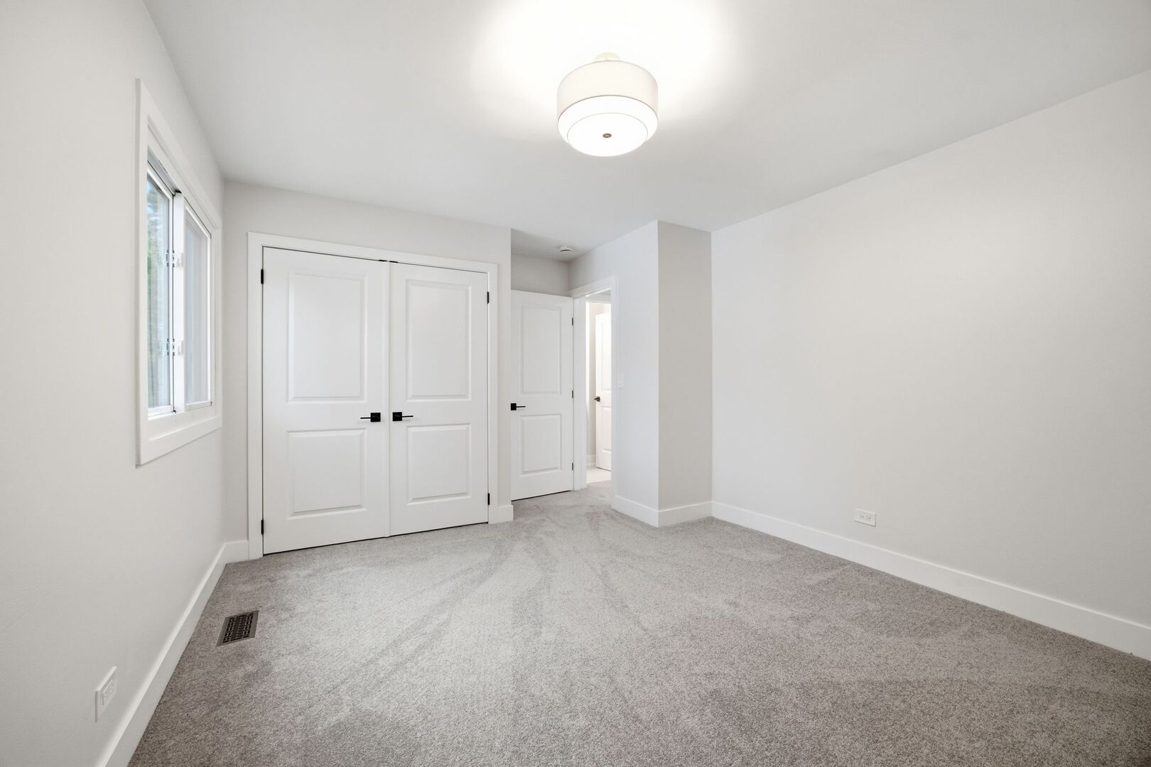 1359 Auburn Avenue Property Photo 14