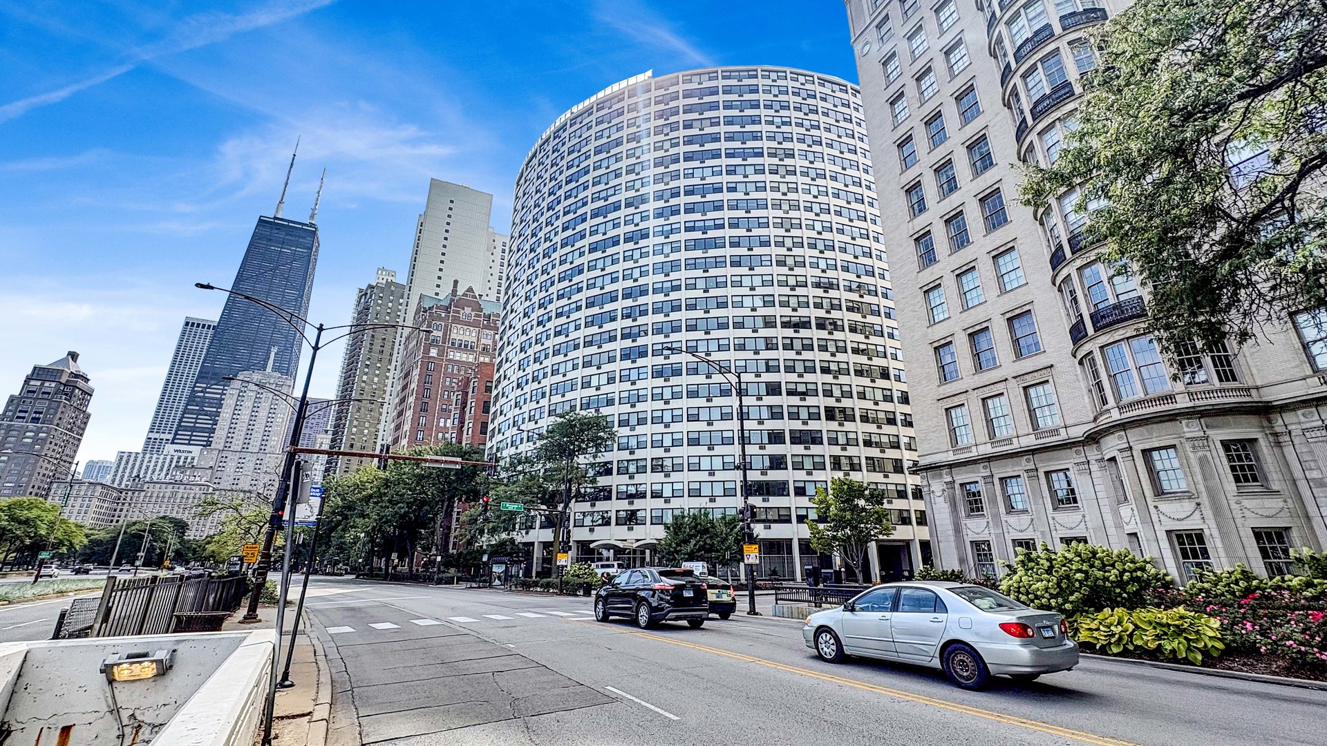 1150 N Lake Shore Drive 13c Property Photo 25