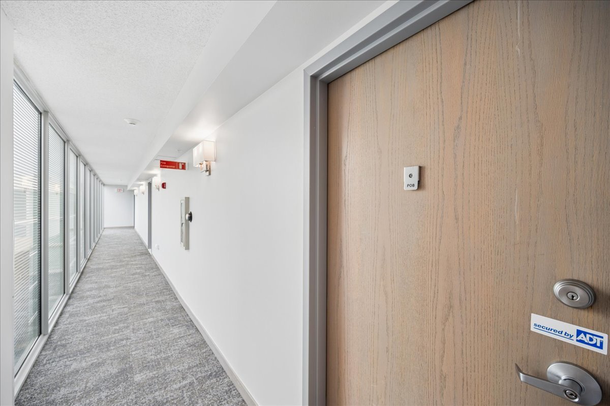 1580 Sherman Avenue Ph08 Property Photo 6