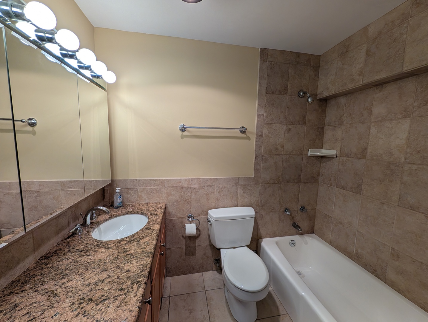 5455 N Sheridan Road 3103 Property Photo 9