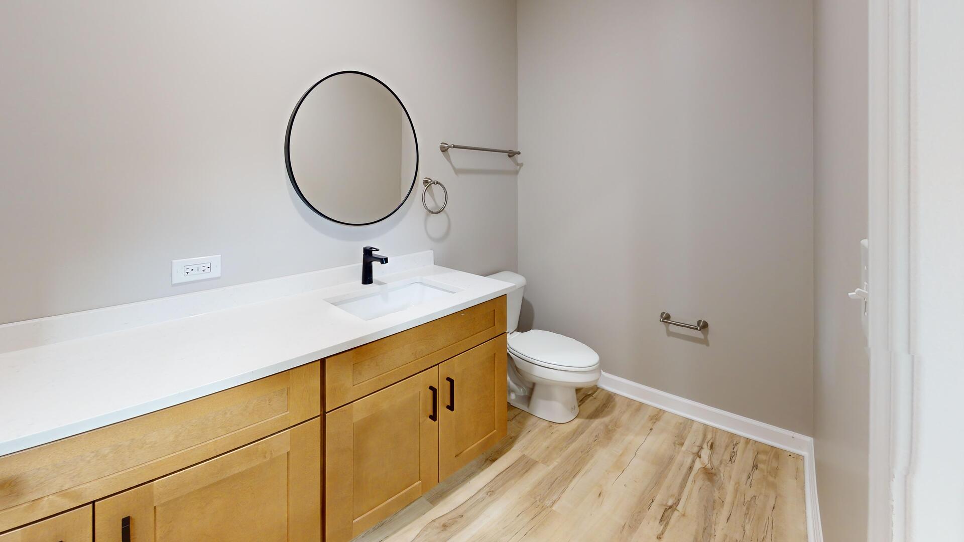 12 N Adams Street Property Photo 15