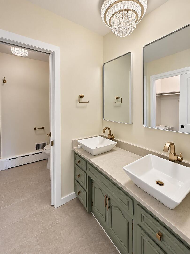 725 N Birchwood Road Property Photo 11