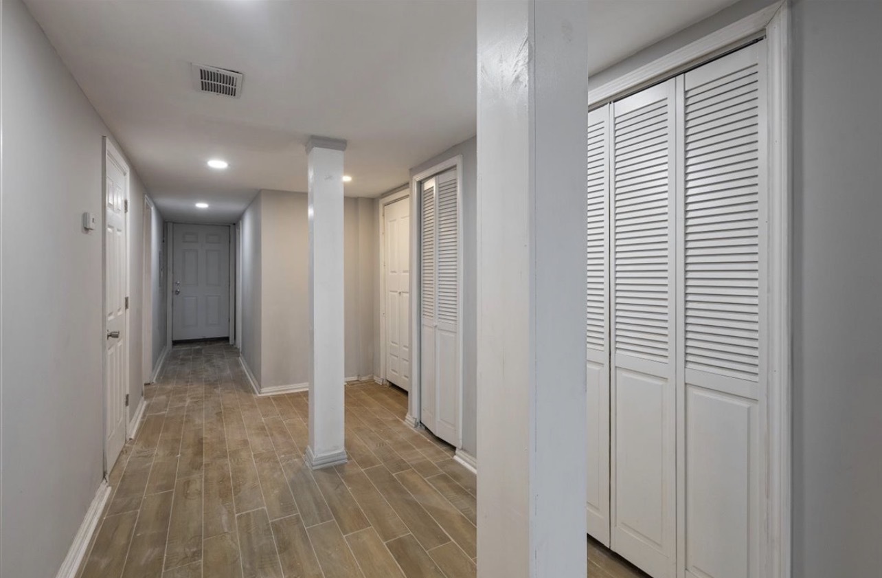 1913 S Troy Street Property Photo 32