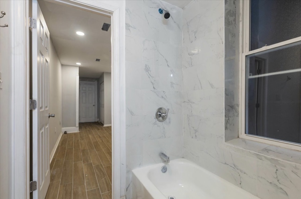 1913 S Troy Street Property Photo 33