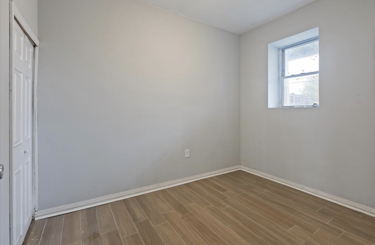 1913 S Troy Street Property Photo 35