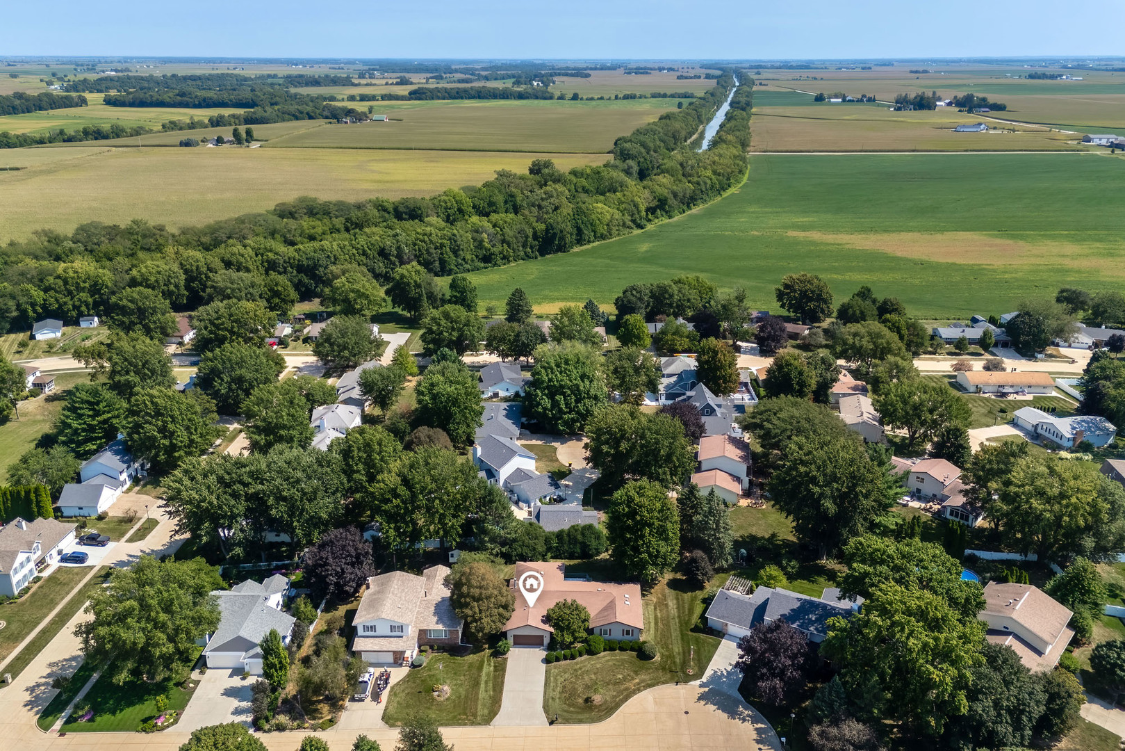 830 Oriole Court Property Photo 4