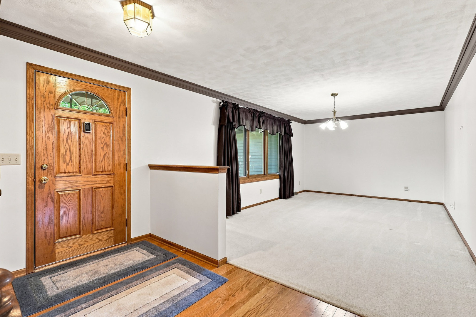 830 Oriole Court Property Photo 9