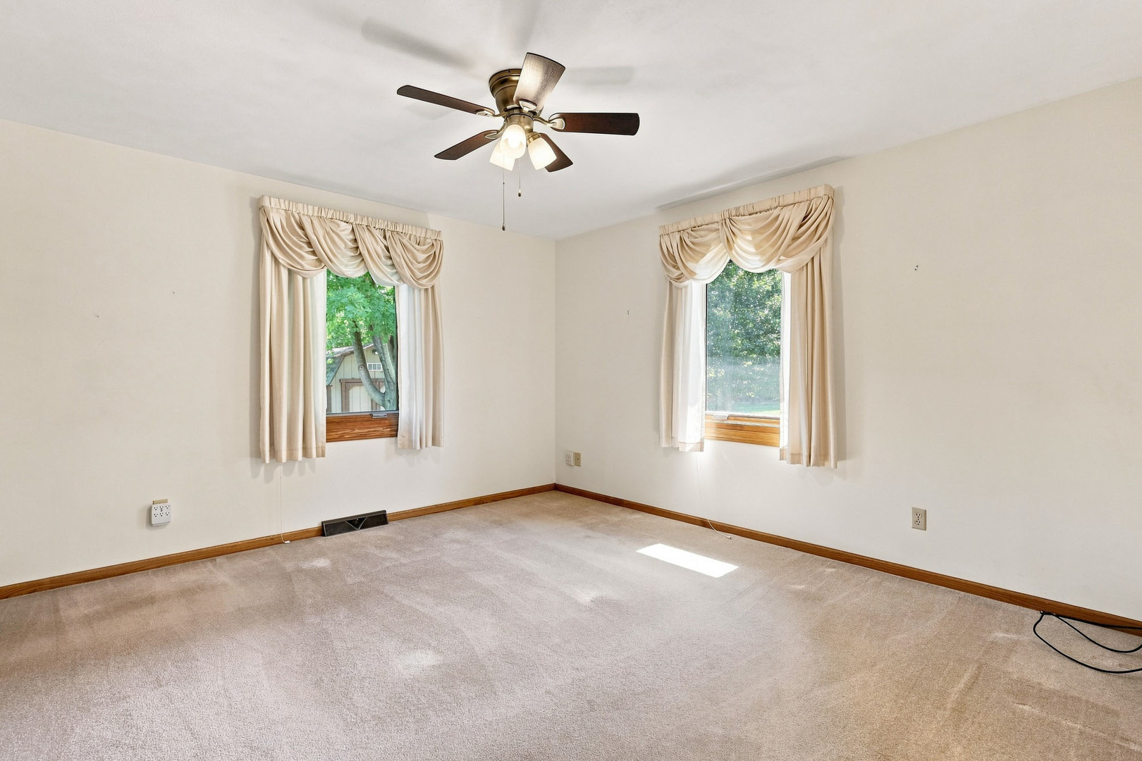 830 Oriole Court Property Photo 28