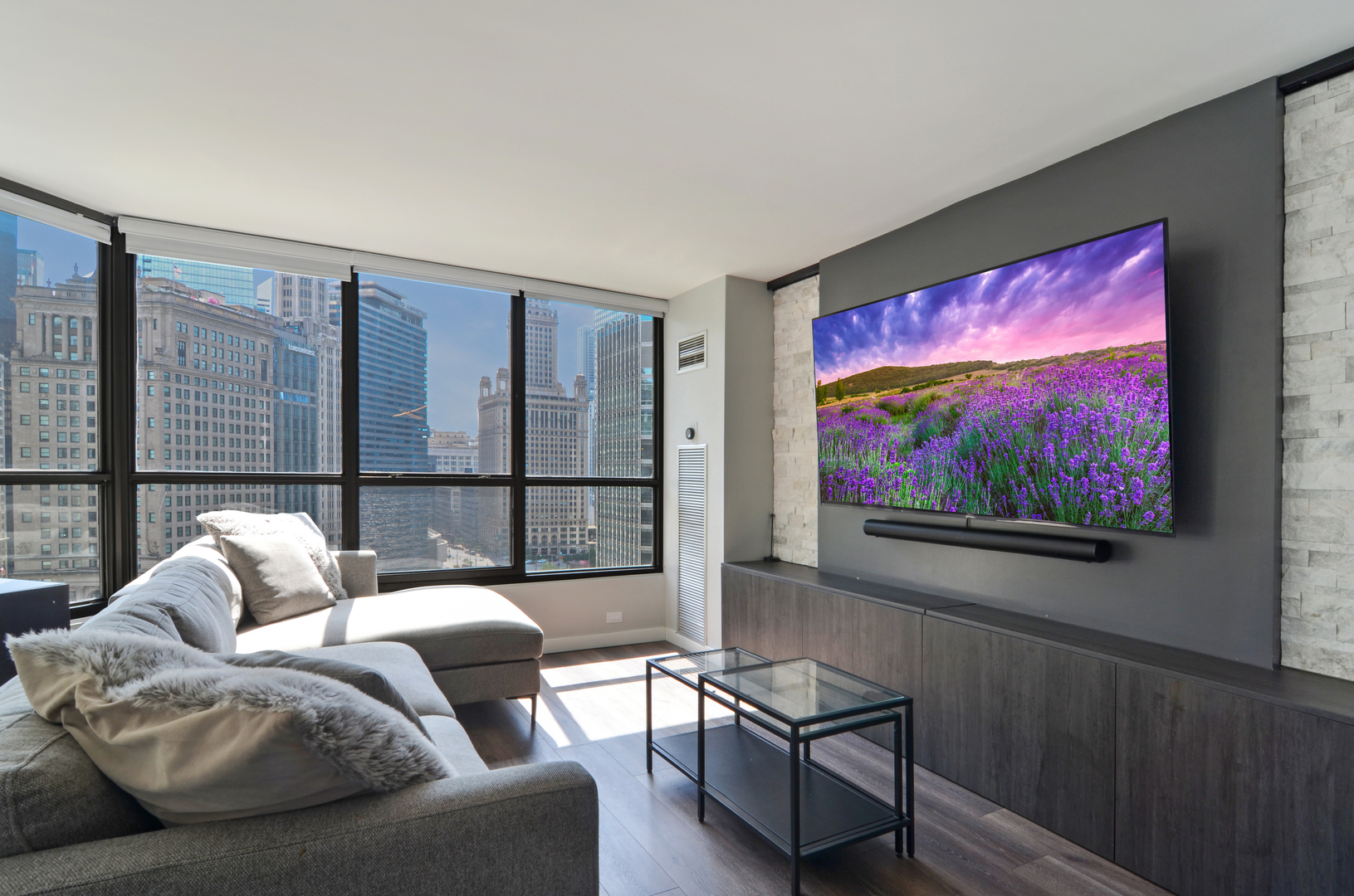 405 N Wabash Avenue 1111 Property Photo 2