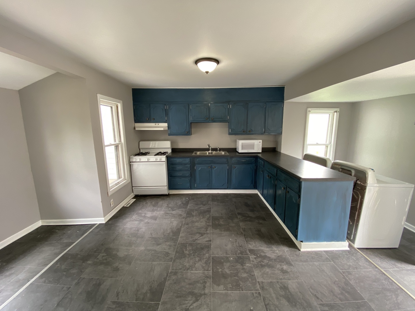 103 E Church Street Property Photo 3