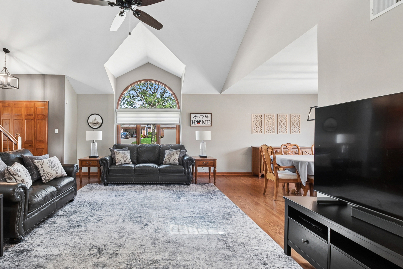 532 Lisson Property Photo 3