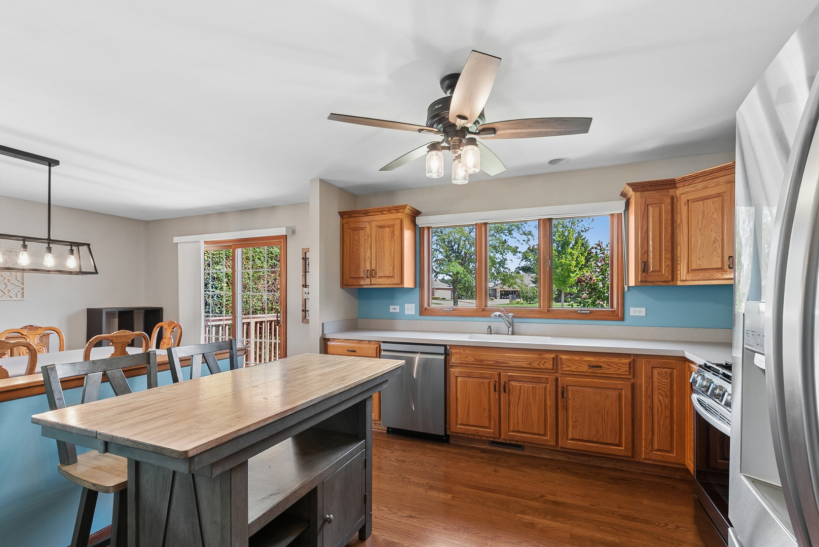532 Lisson Property Photo 6