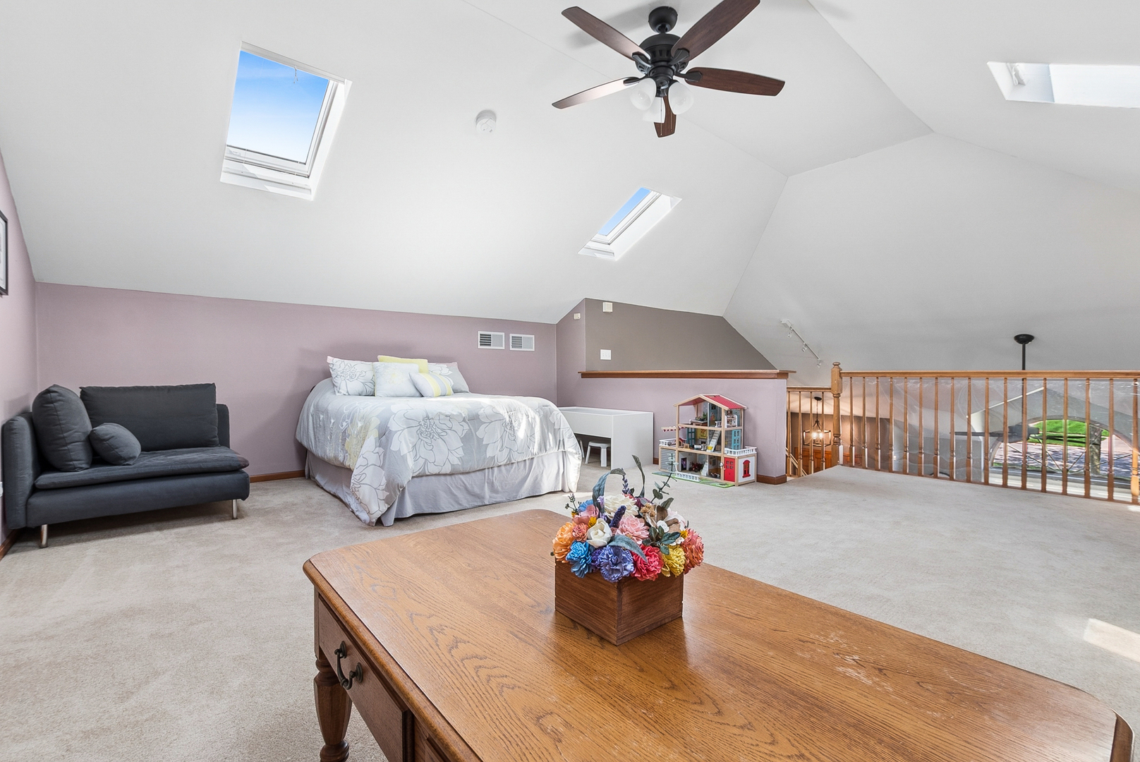 532 Lisson Property Photo 12