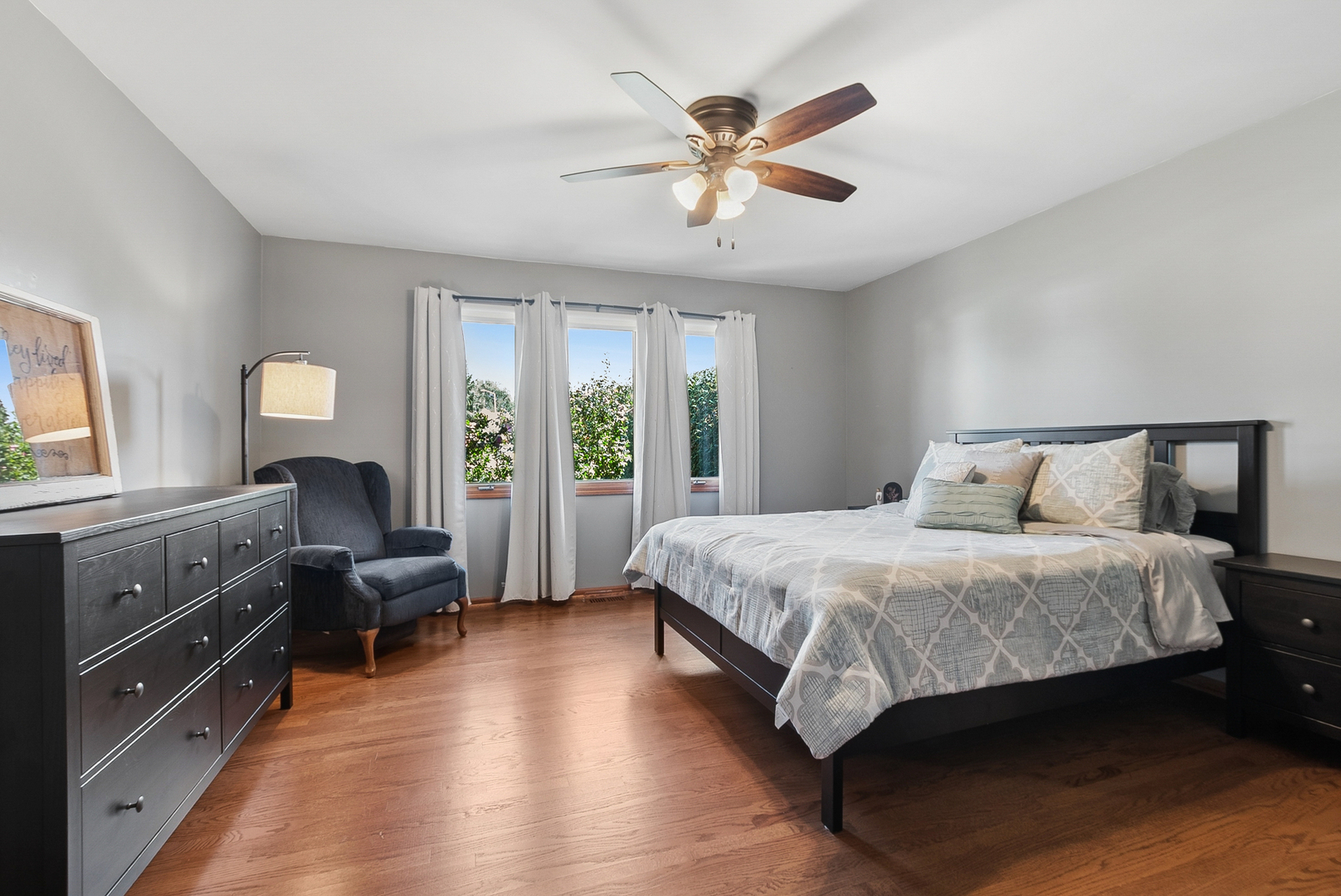 532 Lisson Property Photo 15