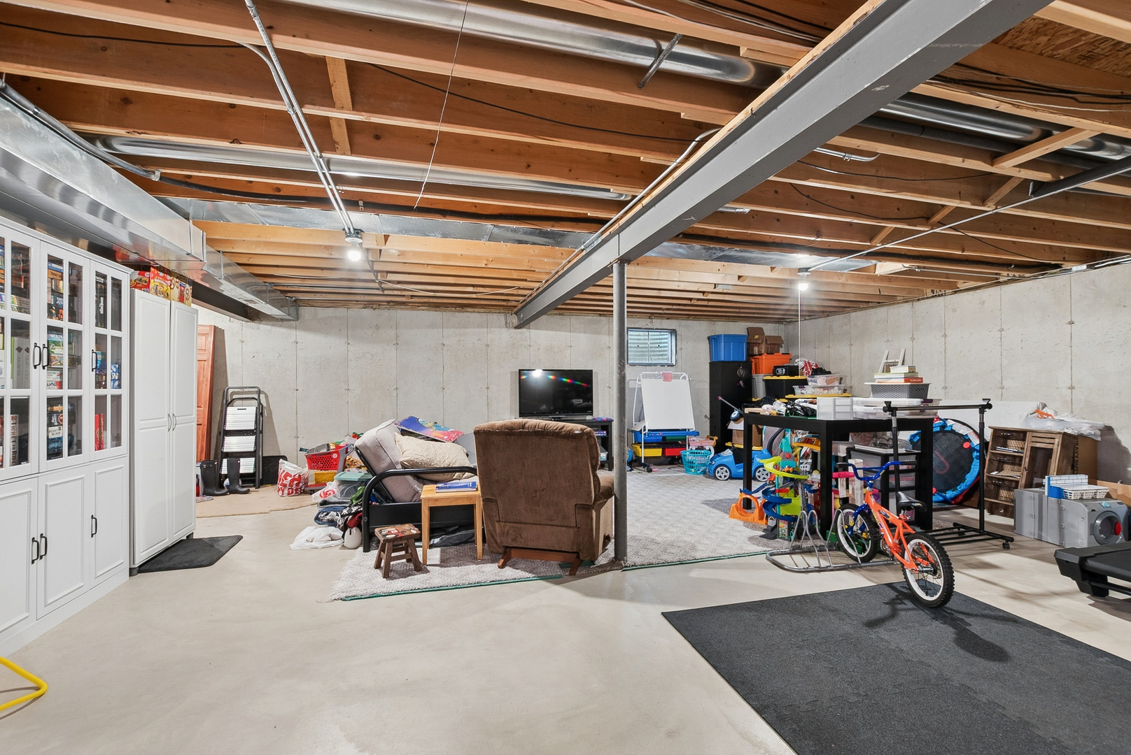 532 Lisson Property Photo 19